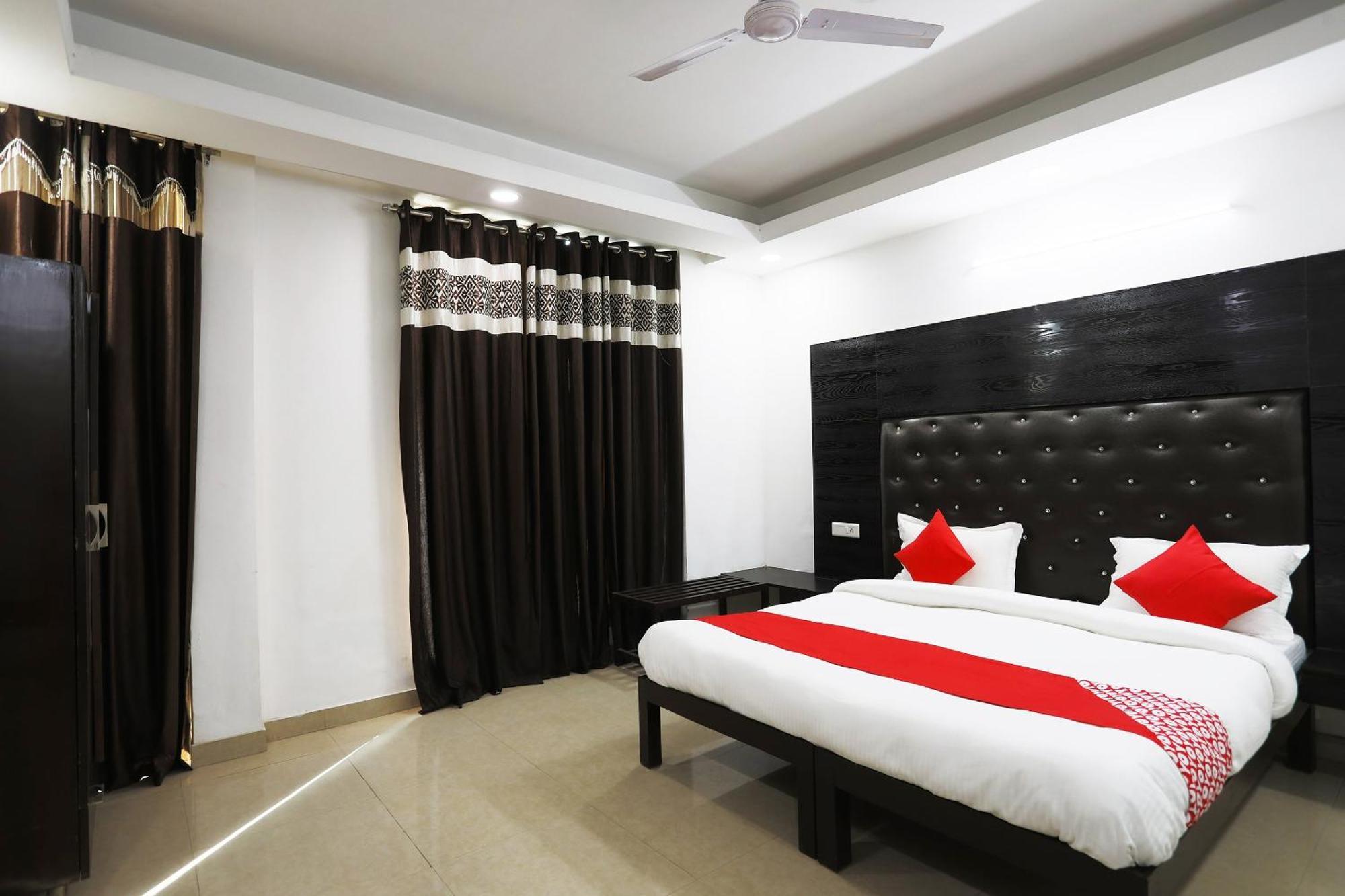 Super Collection O Tipsyy Inn 014 Gurgaon Buitenkant foto